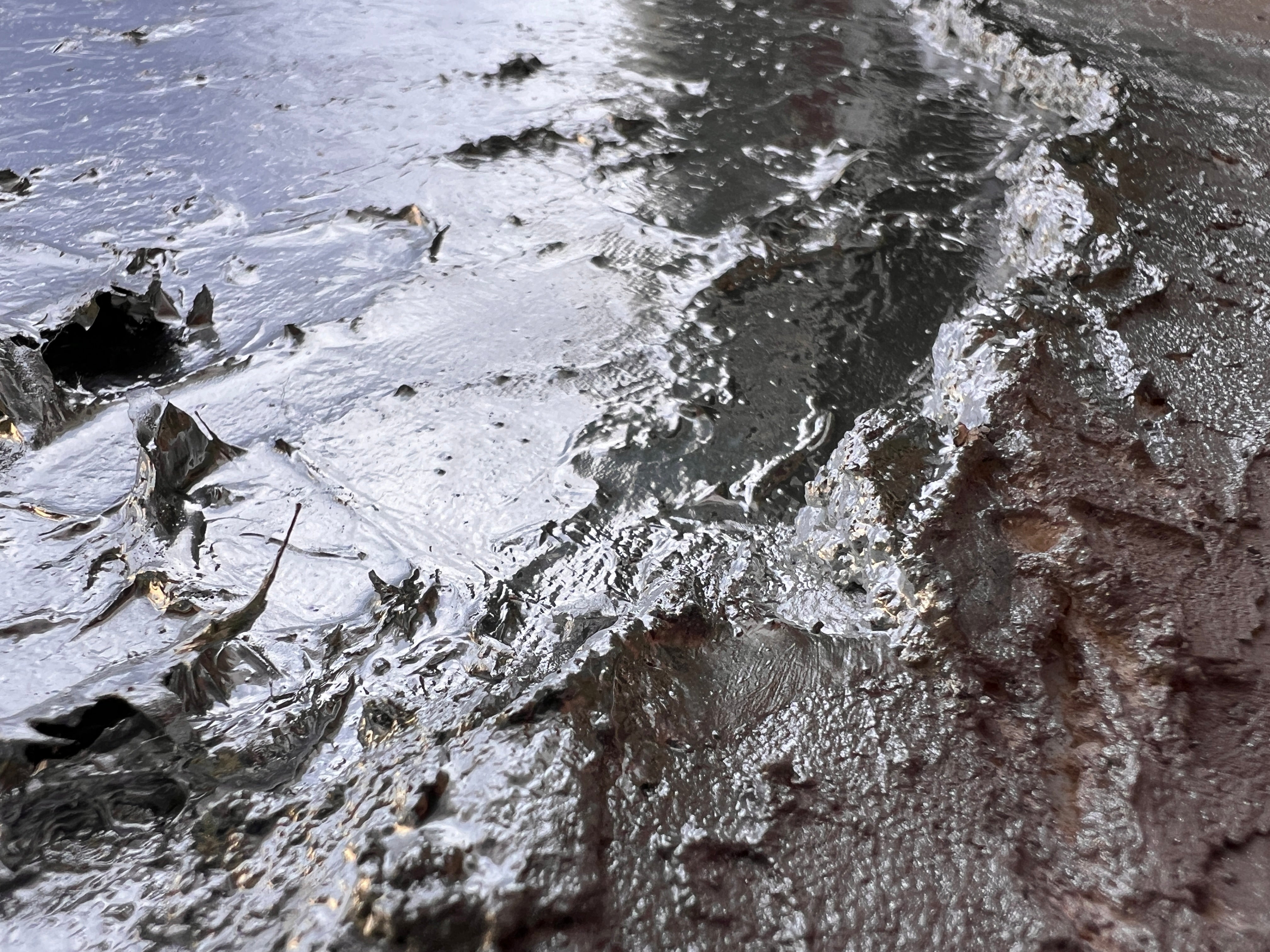 Moltenism, Original painting on Canvas, 90cm, Round, 'Silver Horizons'